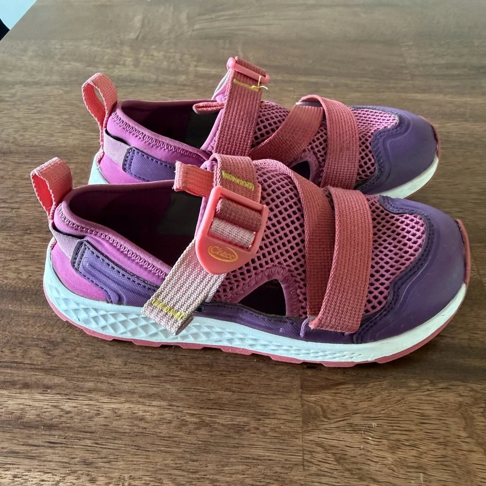 Girls Chaco sandals
